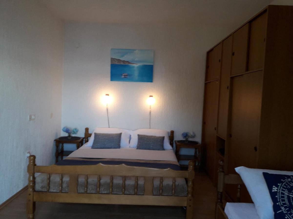 Delfin Apartments Sveti Juraj Eksteriør bilde