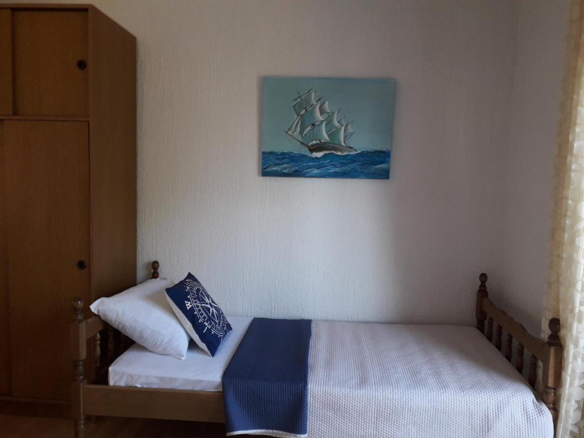 Delfin Apartments Sveti Juraj Eksteriør bilde